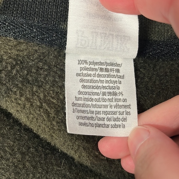 VS Pink Camo Fleece Lined Quarter Zip Pullover Sweatshirt - Picture 7 of 8